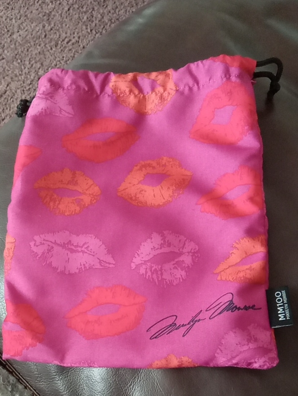 Pink Kiss-Print Cosmetic Drawstring Bag